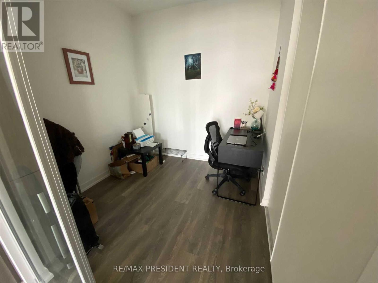 1606 - 5 Buttermill Avenue, Vaughan, Ontario  L4K 0J5 - Photo 8 - N12973760