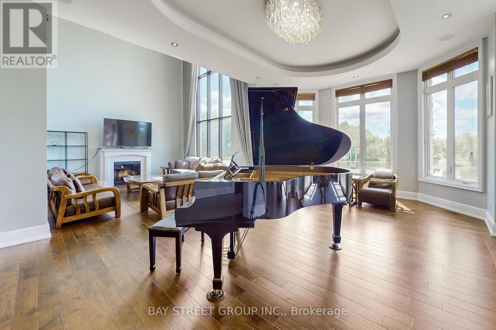 3141 Vivian Road, Whitchurch-Stouffville, Ontario  L3Y 4W1 - Photo 10 - N12973764