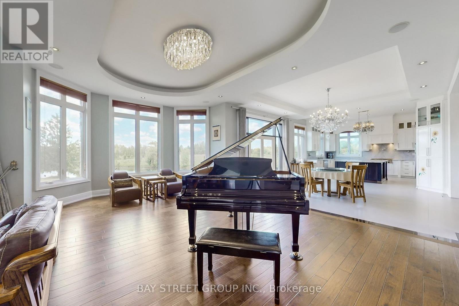 3141 Vivian Road, Whitchurch-Stouffville, Ontario  L3Y 4W1 - Photo 11 - N12973764