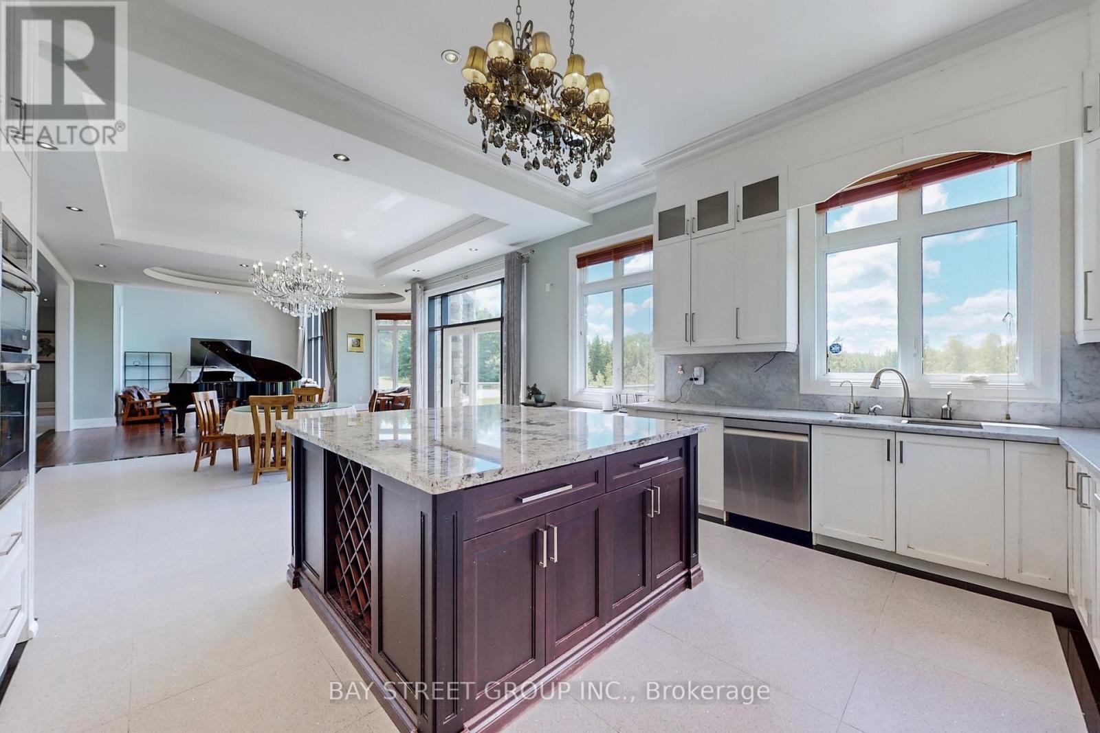 3141 Vivian Road, Whitchurch-Stouffville, Ontario  L3Y 4W1 - Photo 14 - N12973764