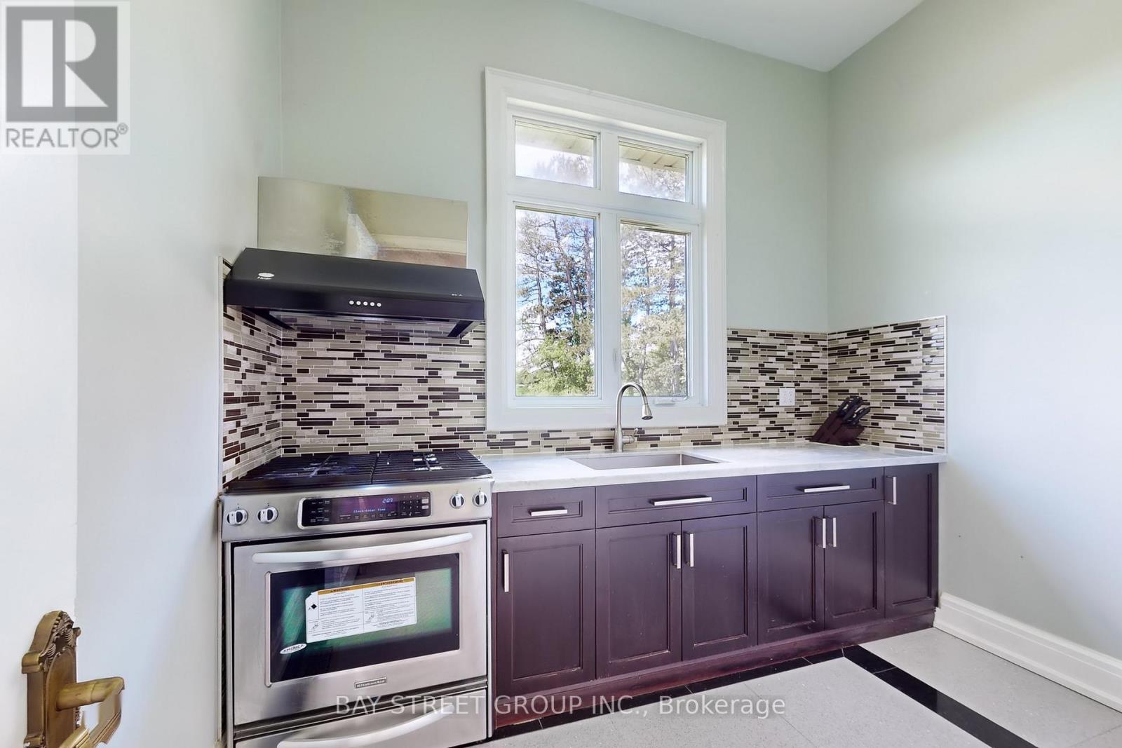 3141 Vivian Road, Whitchurch-Stouffville, Ontario  L3Y 4W1 - Photo 15 - N12973764