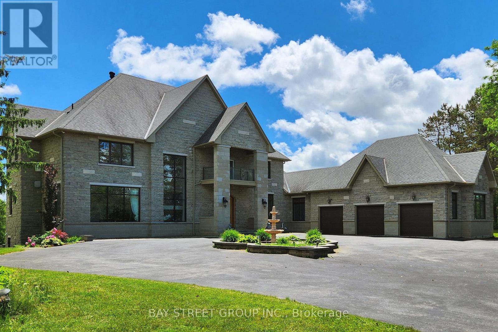 3141 Vivian Road, Whitchurch-Stouffville, Ontario  L3Y 4W1 - Photo 2 - N12973764