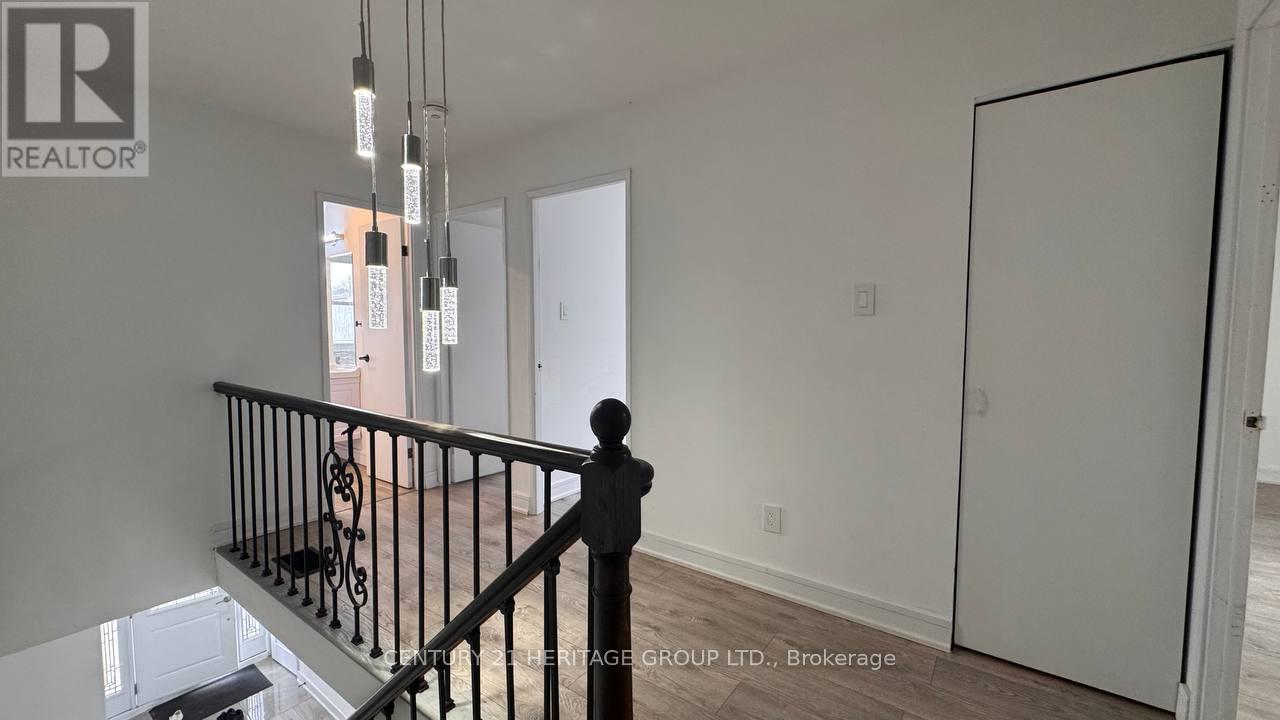 735 Pam Crescent, Newmarket, Ontario  L3Y 5B7 - Photo 10 - N12973774