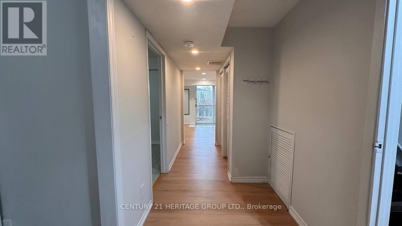 735 Pam Crescent, Newmarket, Ontario  L3Y 5B7 - Photo 19 - N12973774