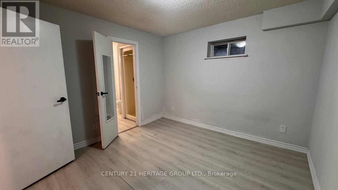 735 Pam Crescent, Newmarket, Ontario  L3Y 5B7 - Photo 22 - N12973774