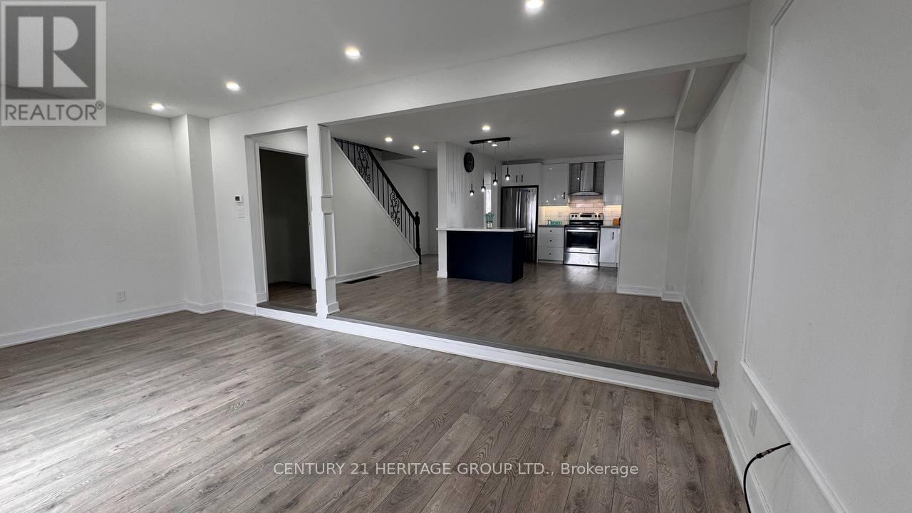 735 Pam Crescent, Newmarket, Ontario  L3Y 5B7 - Photo 6 - N12973774