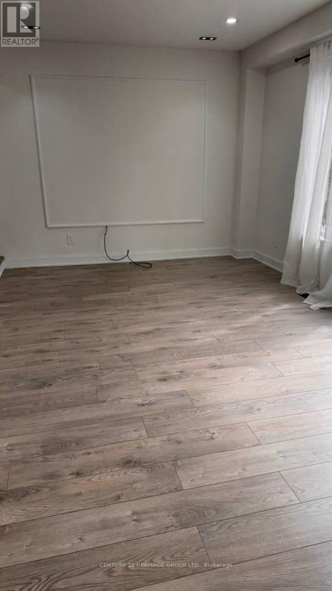 735 Pam Crescent, Newmarket, Ontario  L3Y 5B7 - Photo 9 - N12973774