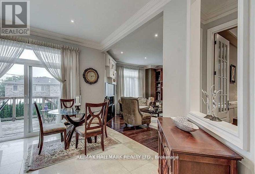 90 Grandview Avenue, Markham, Ontario  L3T 1H4 - Photo 7 - N12973808