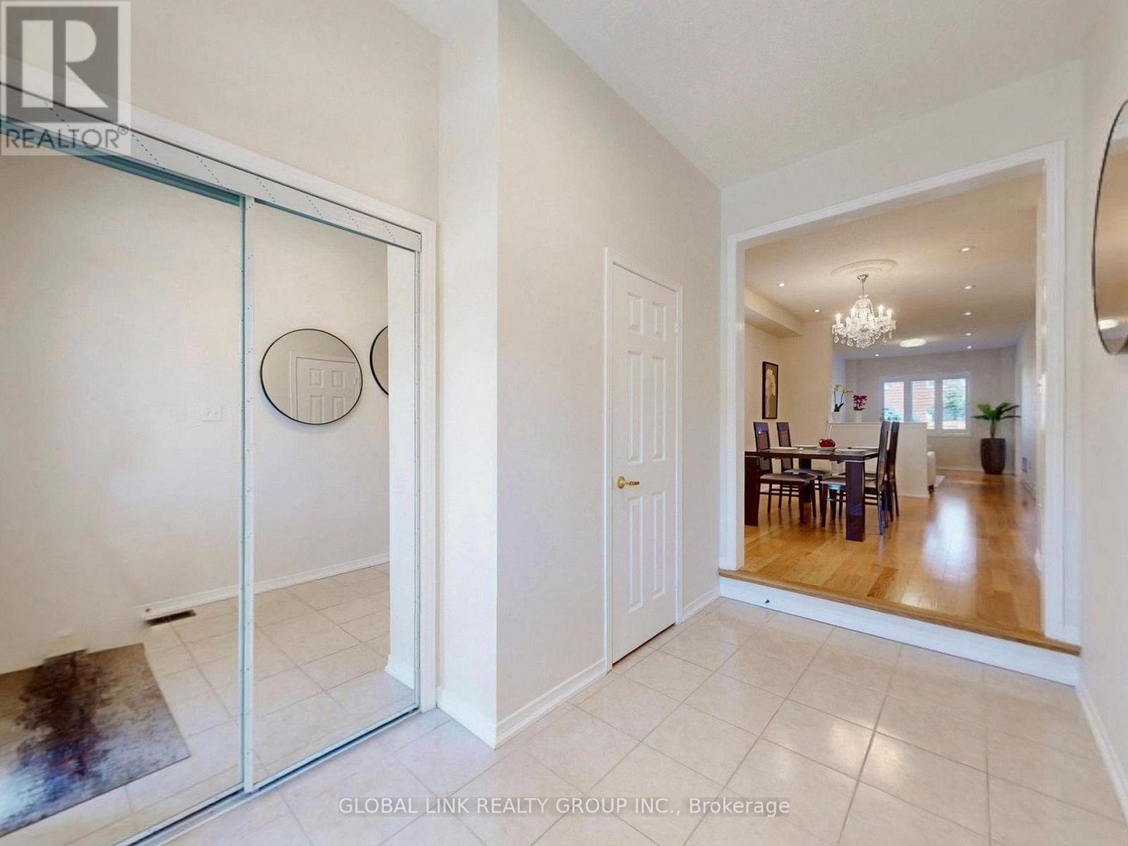 98 Wilf Morden Road, Whitchurch-Stouffville, Ontario  L4A 0K1 - Photo 18 - N12973840