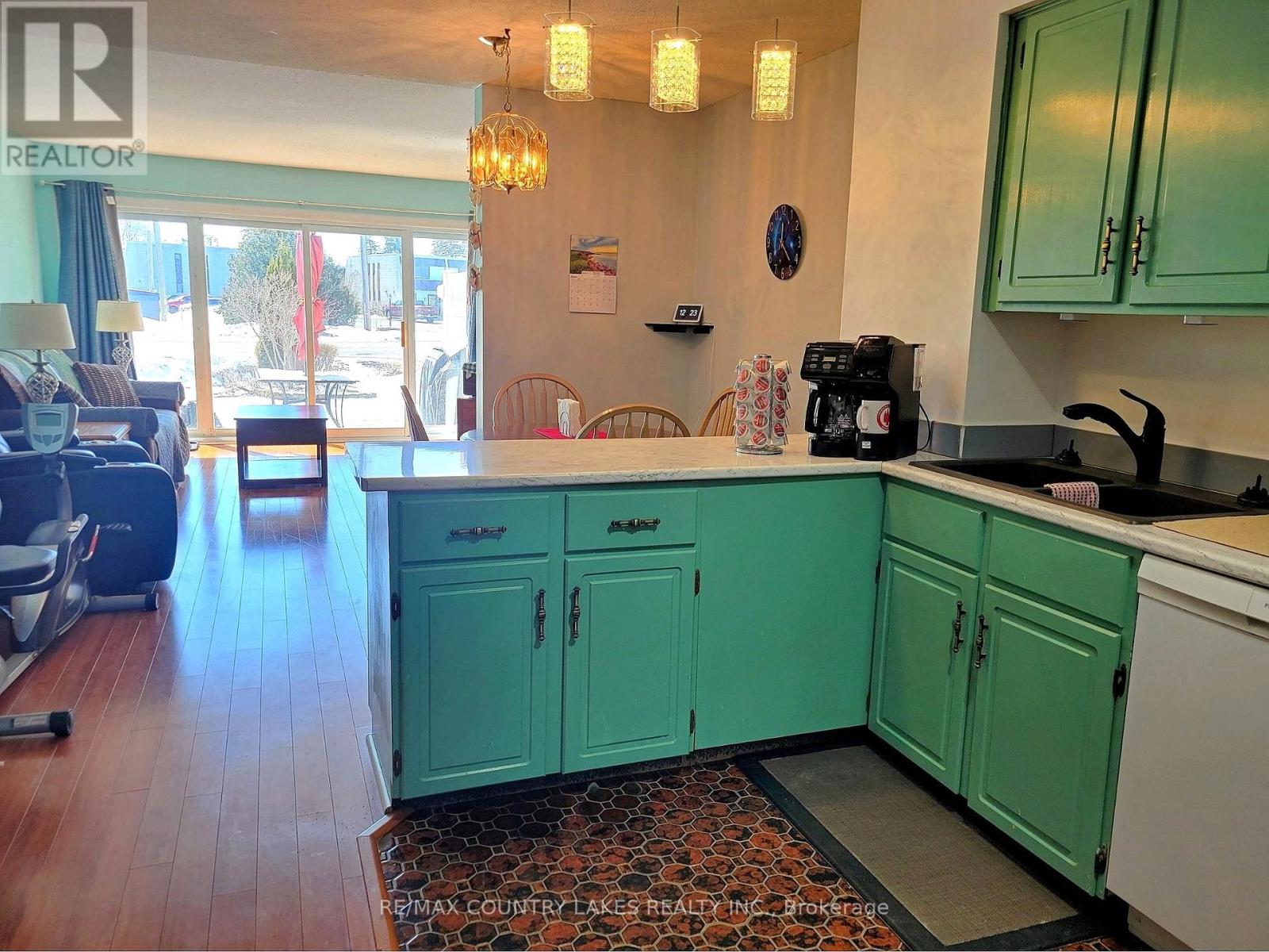 3 - 4 Paradise Blvd Boulevard, Ramara, Ontario  L0K 1B0 - Photo 8 - S12973700