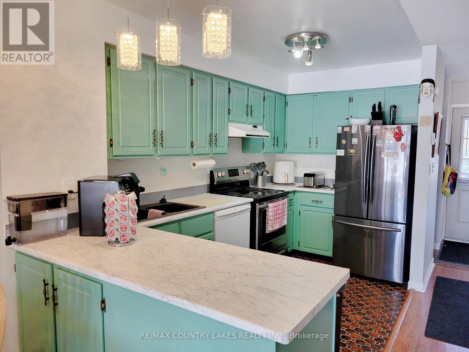 3 - 4 Paradise Blvd Boulevard, Ramara, Ontario  L0K 1B0 - Photo 9 - S12973700