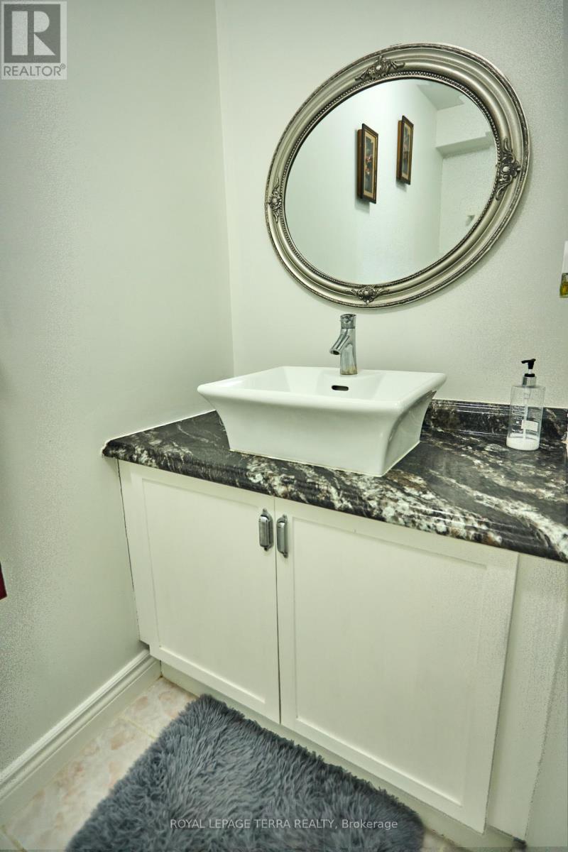 59 Russell Hill Drive, Barrie (Painswick South), Ontario  L4N 0C1 - Photo 19 - S12973740