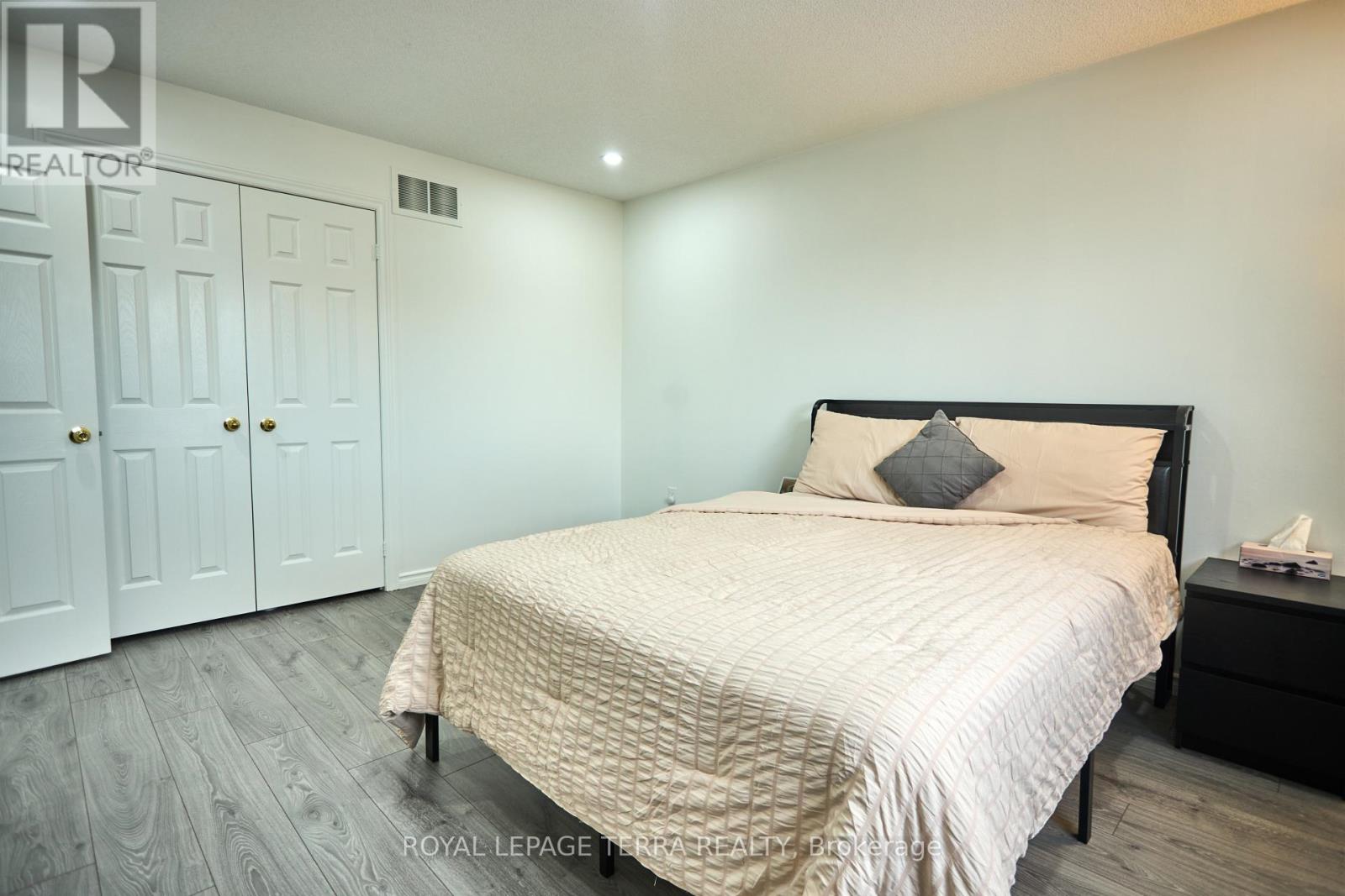 59 Russell Hill Drive, Barrie (Painswick South), Ontario  L4N 0C1 - Photo 26 - S12973740