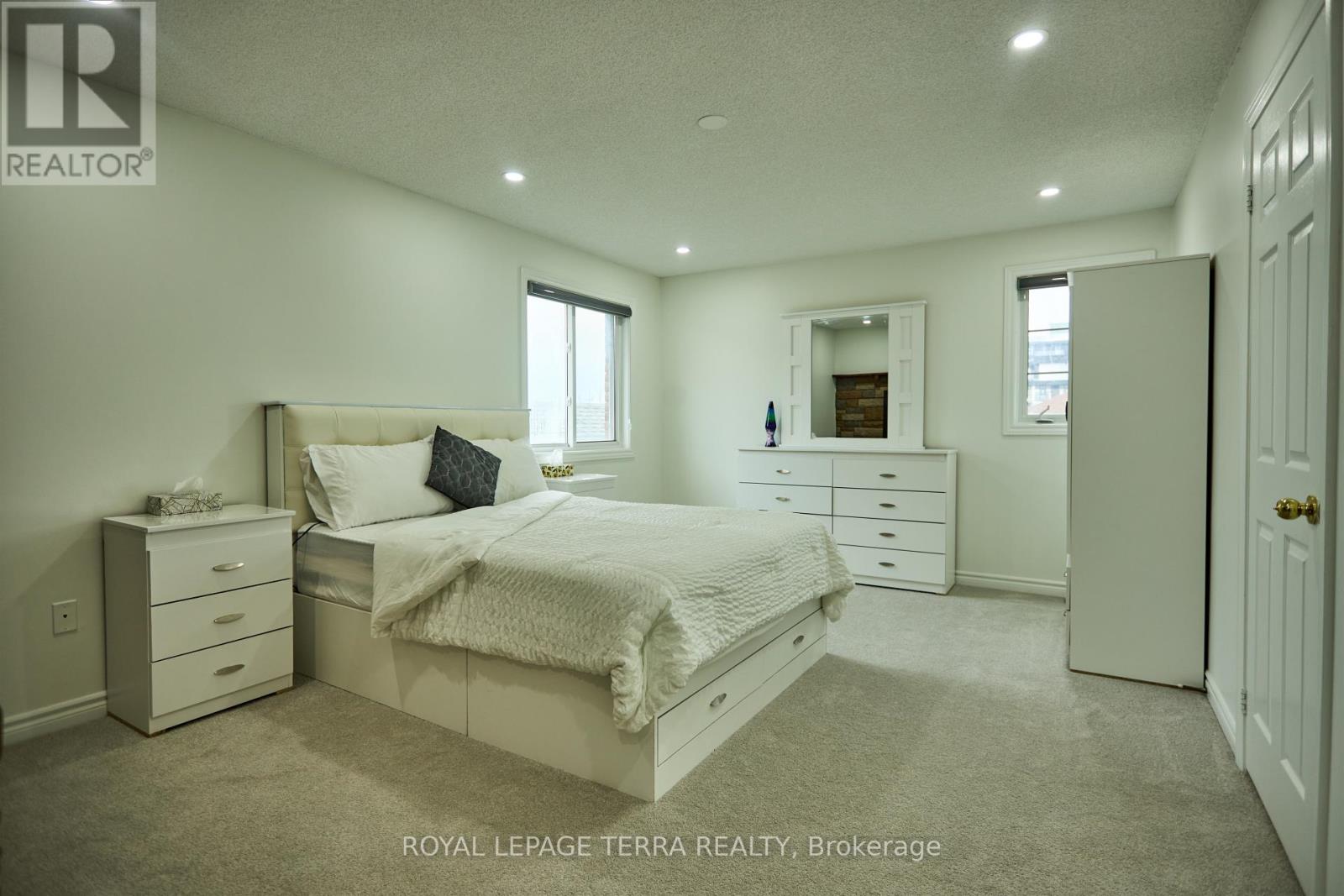 59 Russell Hill Drive, Barrie (Painswick South), Ontario  L4N 0C1 - Photo 32 - S12973740