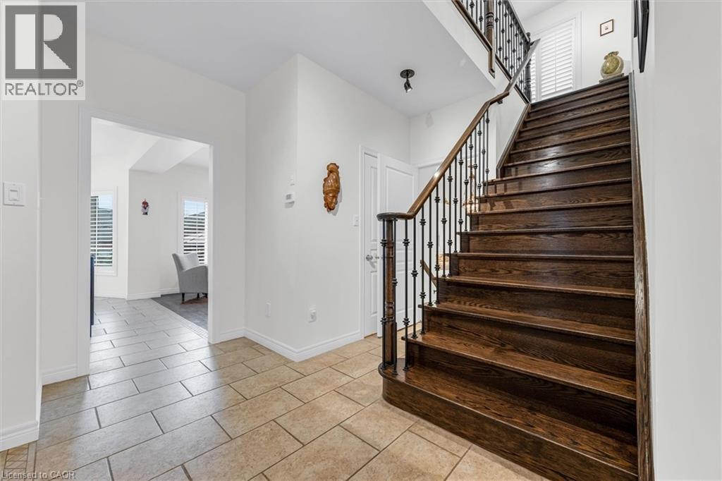 87 Newcombe Road, Dundas, Ontario  L9H 0A6 - Photo 15 - 40818688