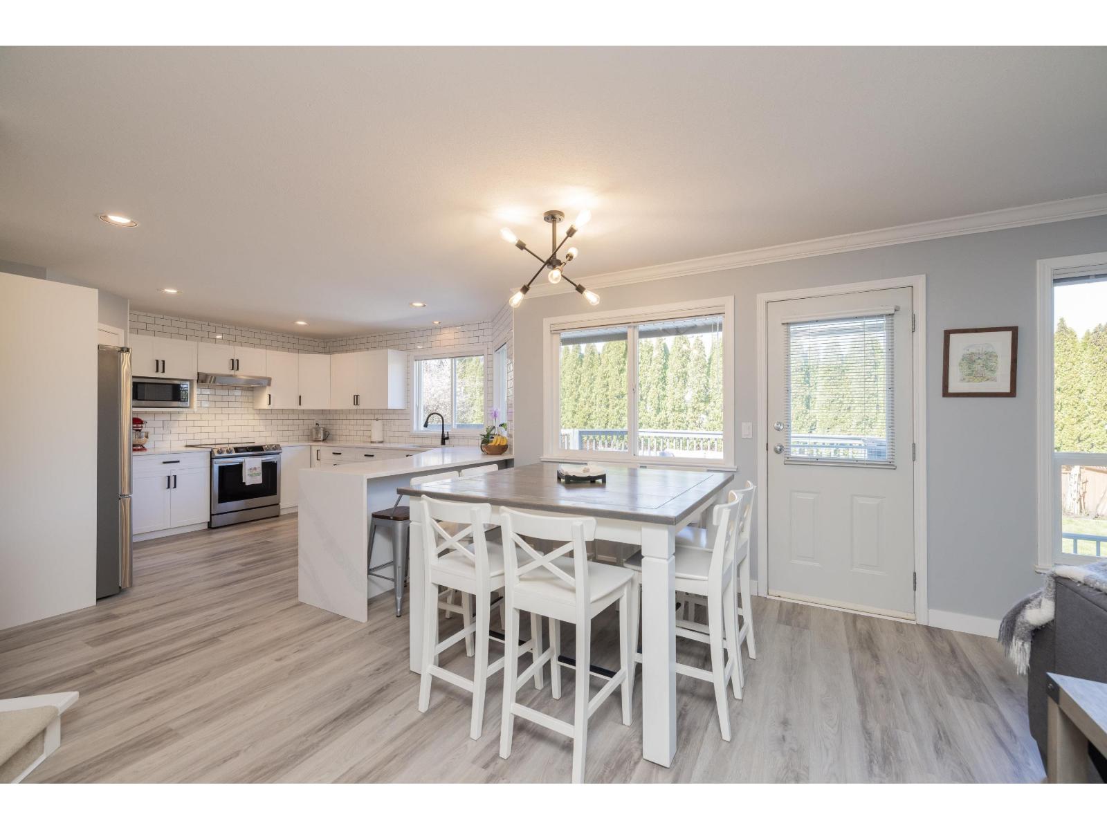 16681 62a Avenue, Surrey, British Columbia  V3S 9L3 - Photo 10 - R3108788