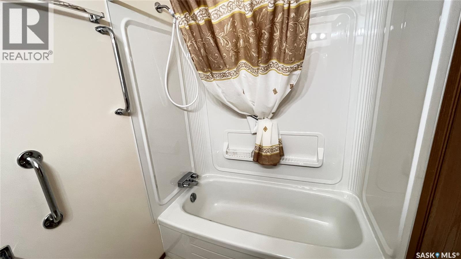 211 Maple Street, Maple Creek, Saskatchewan  S0N 1N0 - Photo 16 - SK032406