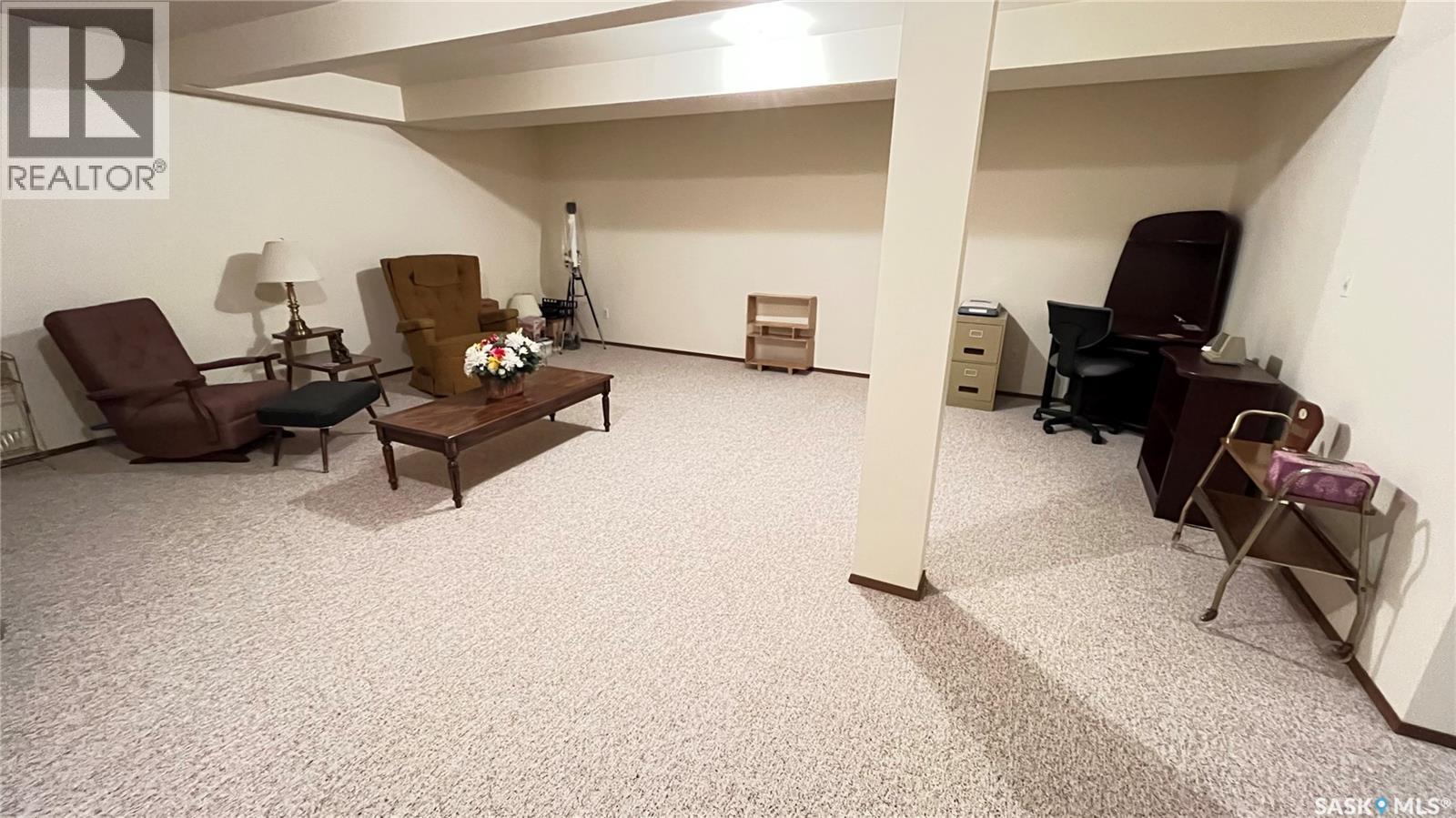 211 Maple Street, Maple Creek, Saskatchewan  S0N 1N0 - Photo 28 - SK032406