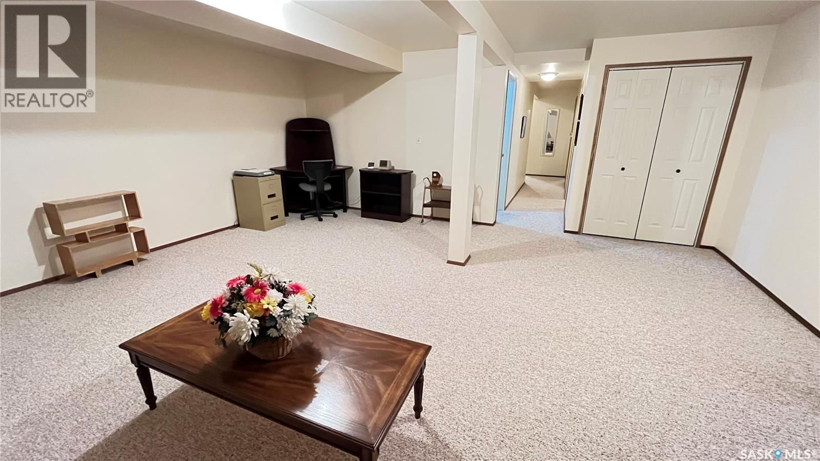 211 Maple Street, Maple Creek, Saskatchewan  S0N 1N0 - Photo 30 - SK032406