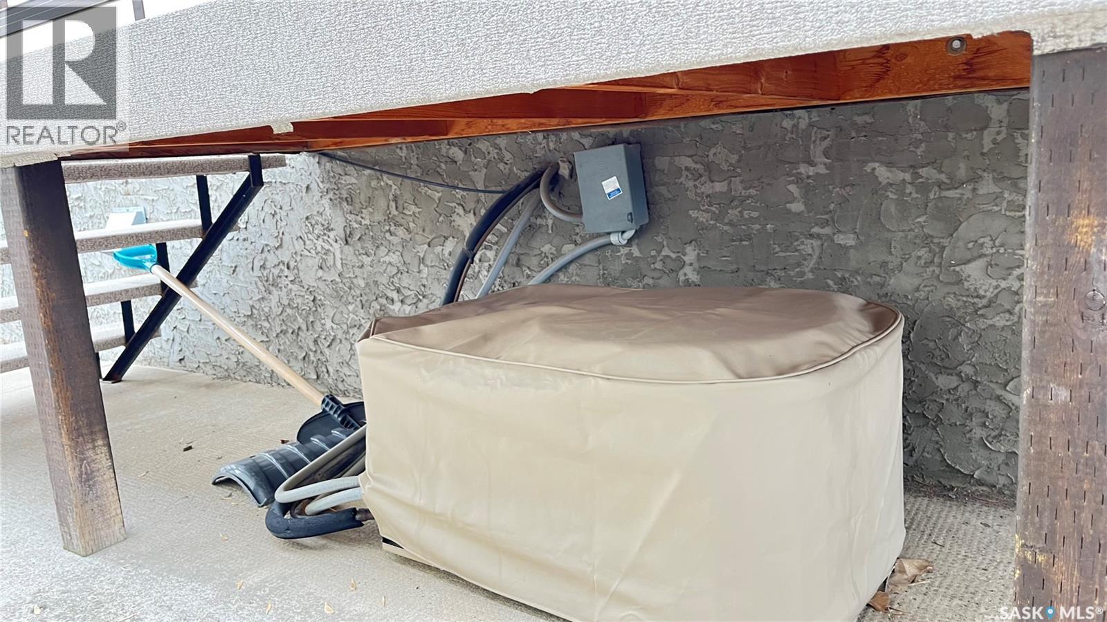 211 Maple Street, Maple Creek, Saskatchewan  S0N 1N0 - Photo 36 - SK032406