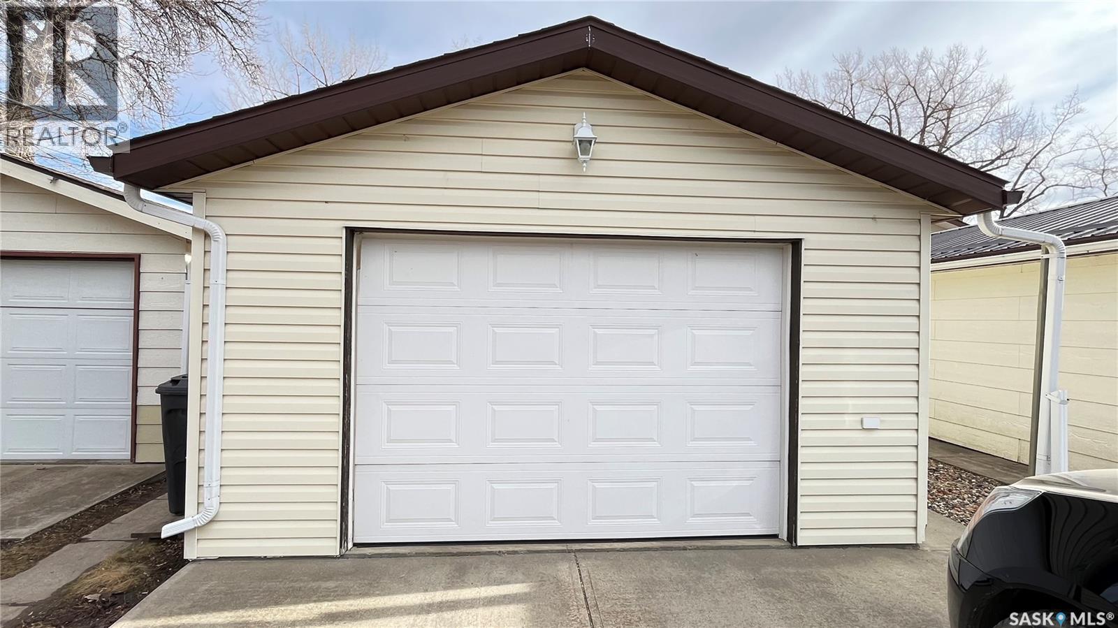 211 Maple Street, Maple Creek, Saskatchewan  S0N 1N0 - Photo 6 - SK032406