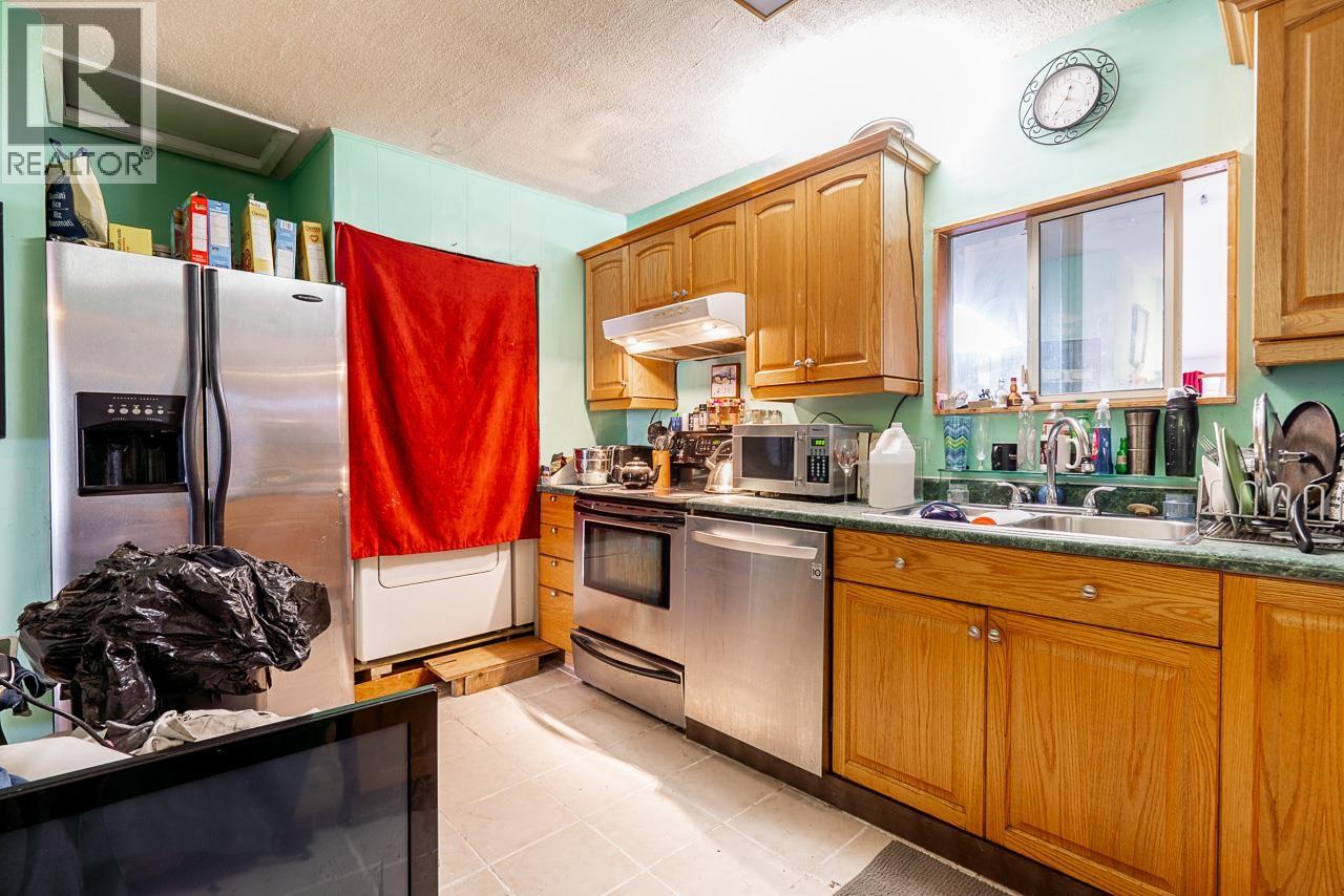 1939 Westminster Avenue, Port Coquitlam, British Columbia  V3B 1E7 - Photo 9 - R3082407