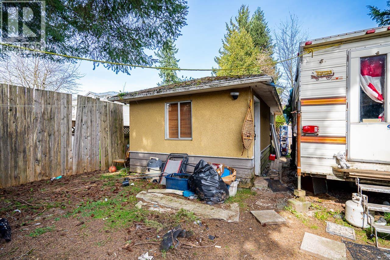 1939 Westminster Avenue, Port Coquitlam, British Columbia  V3B 1E7 - Photo 15 - R3082407