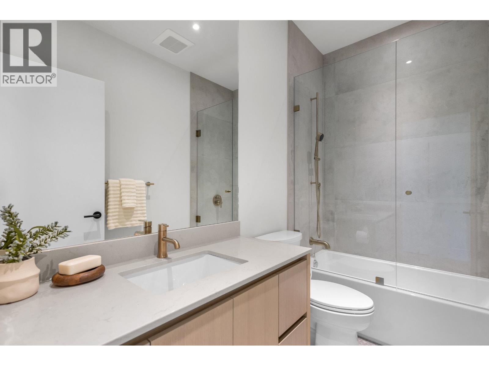 1 2425 Kitchener Street, Vancouver, British Columbia  V5K 3C4 - Photo 21 - R3108627