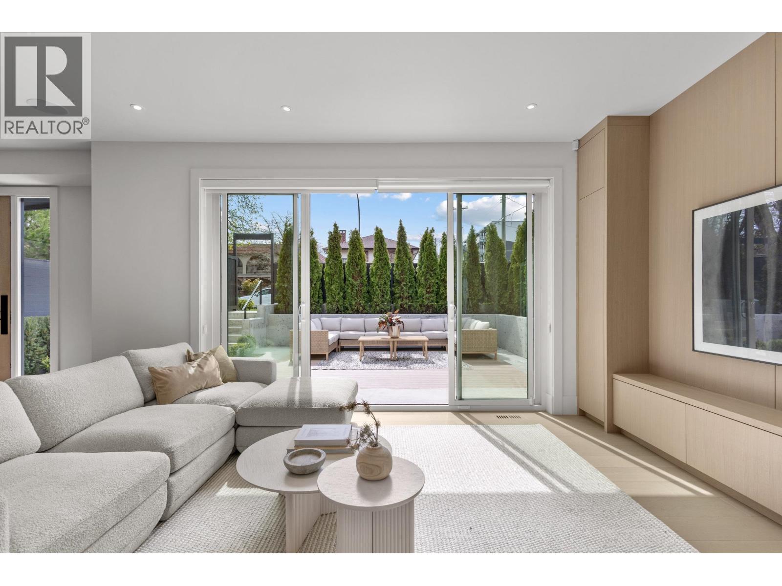 1 2425 Kitchener Street, Vancouver, British Columbia  V5K 3C4 - Photo 11 - R3108627