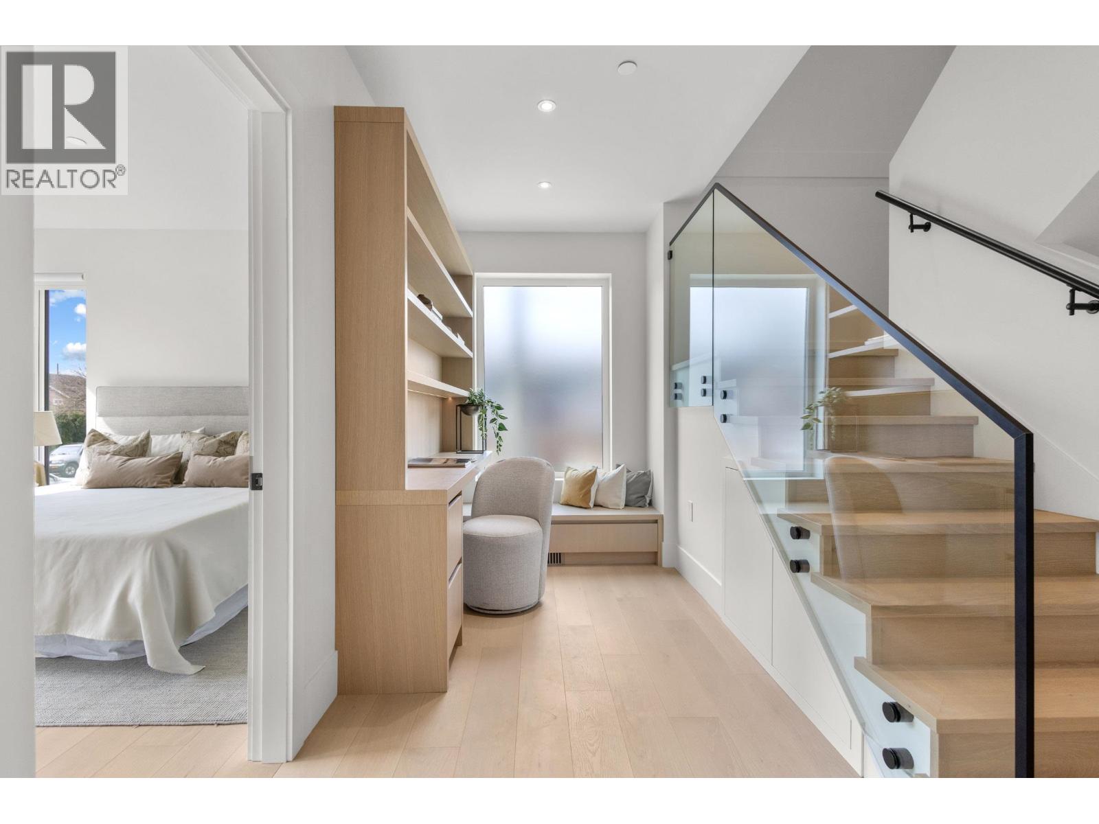 1 2425 Kitchener Street, Vancouver, British Columbia  V5K 3C4 - Photo 12 - R3108627