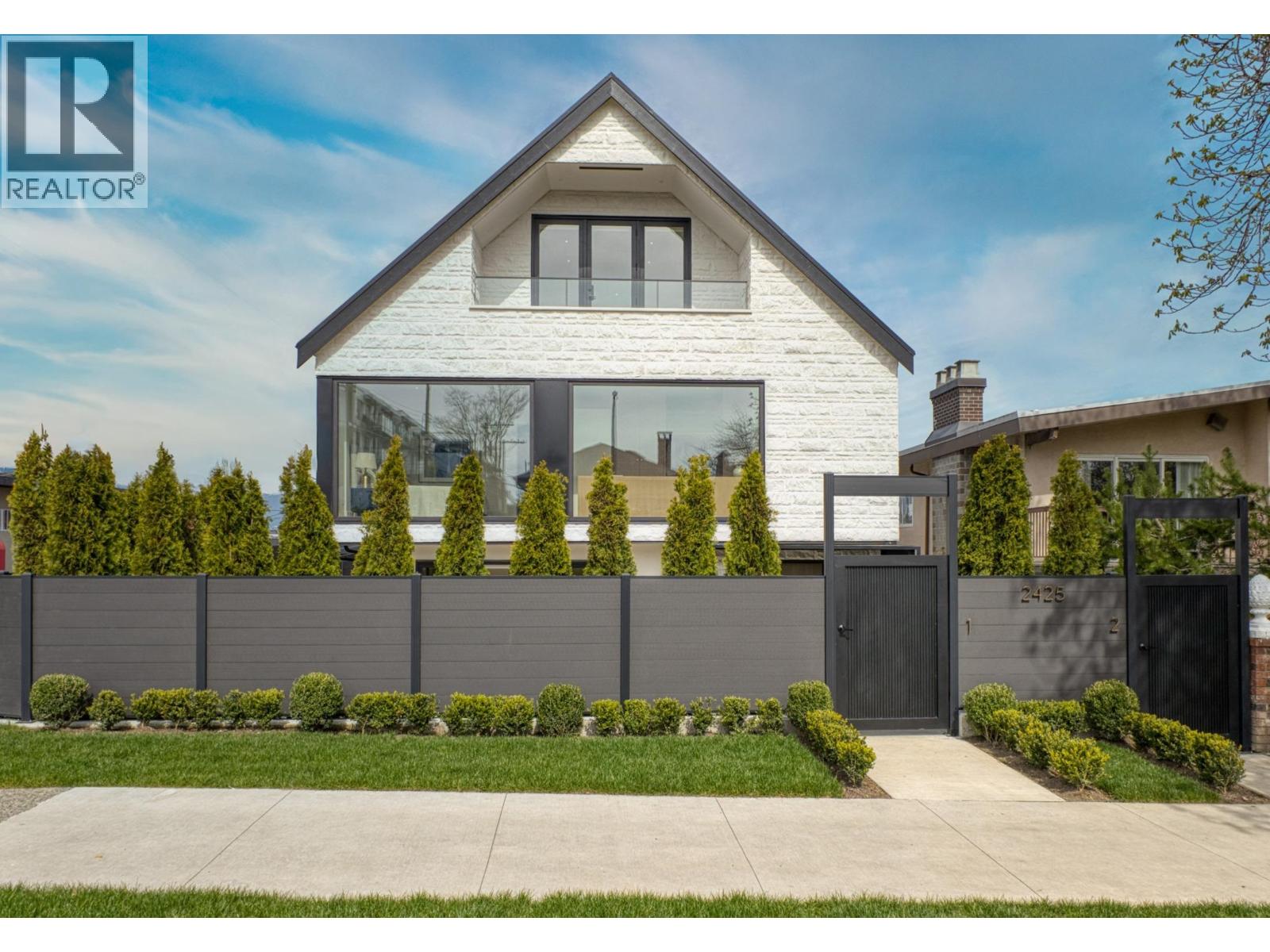 1 2425 KITCHENER STREET, Vancouver, British Columbia