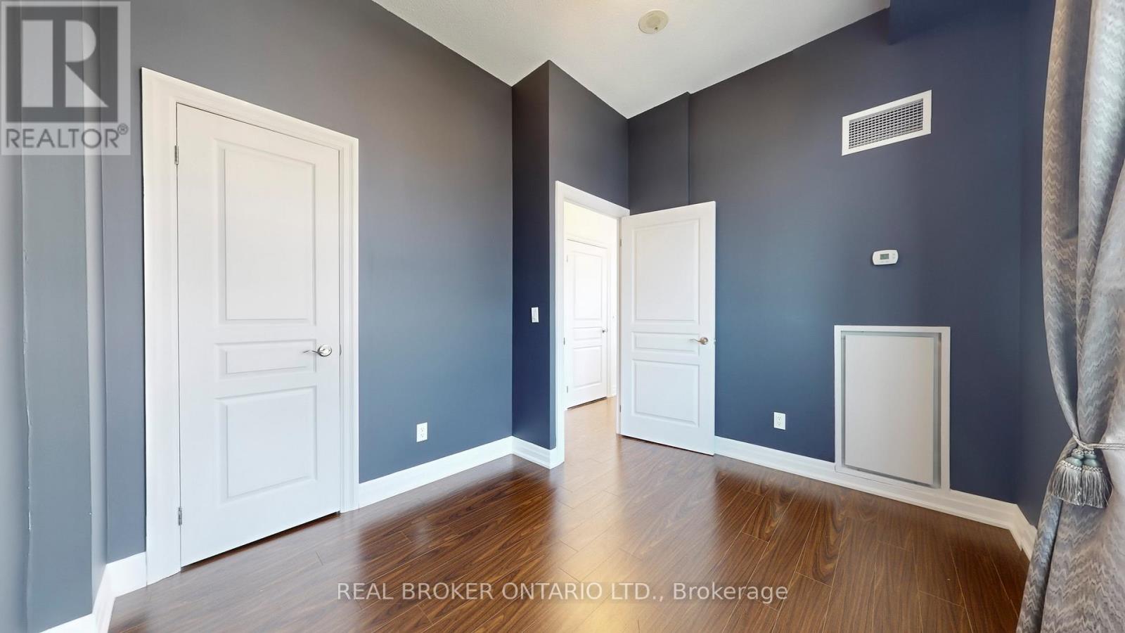 Ph7 - 2087 Lake Shore Boulevard W, Toronto, Ontario  M8V 4G3 - Photo 31 - W12973698