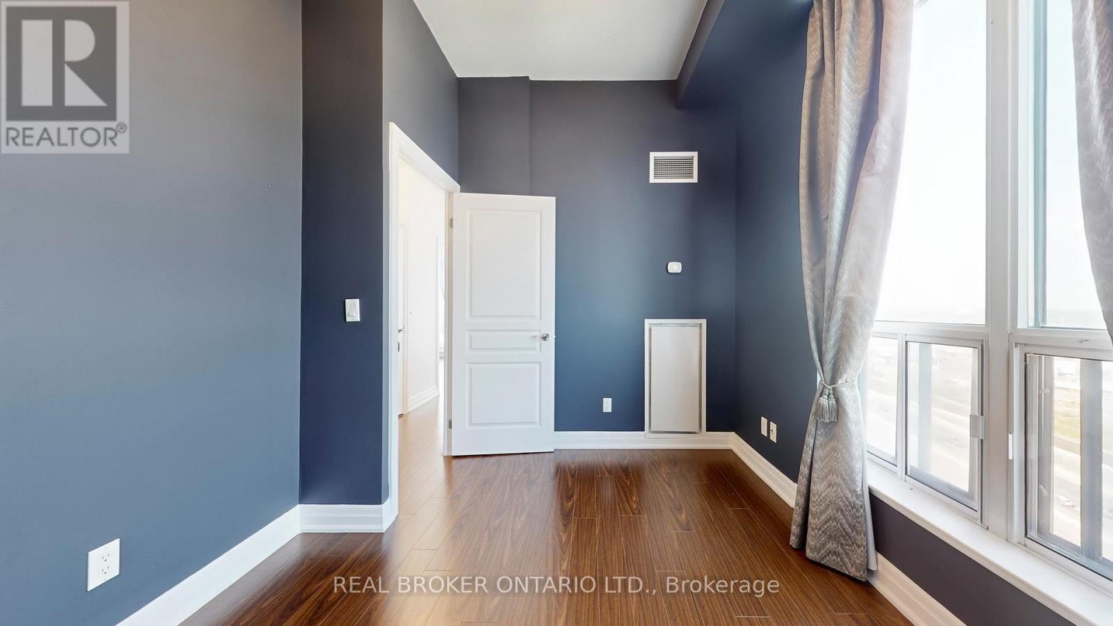 Ph7 - 2087 Lake Shore Boulevard W, Toronto, Ontario  M8V 4G3 - Photo 32 - W12973698