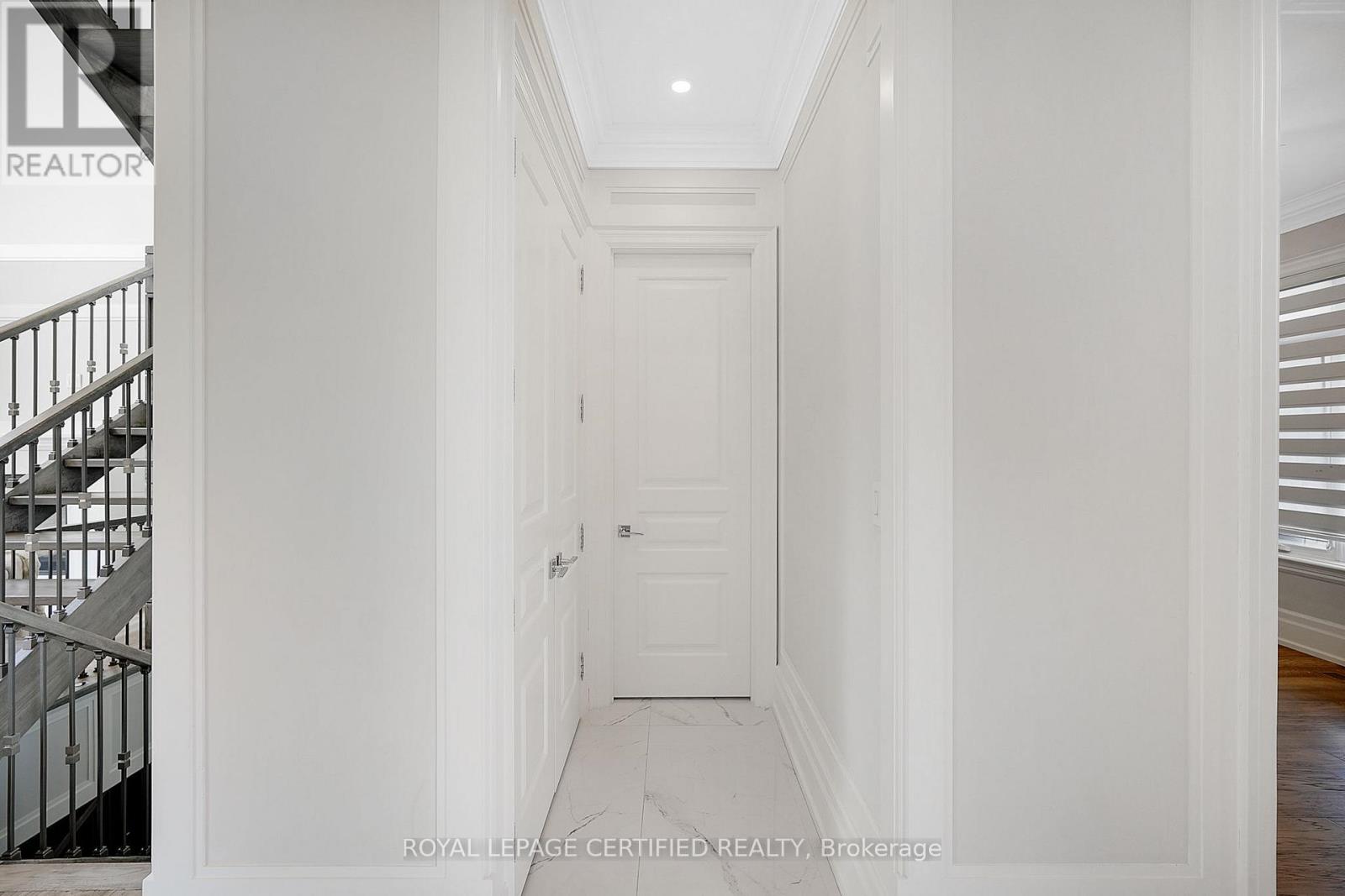 350 Weighton Drive, Oakville, Ontario  L6K 2R4 - Photo 10 - W12973732