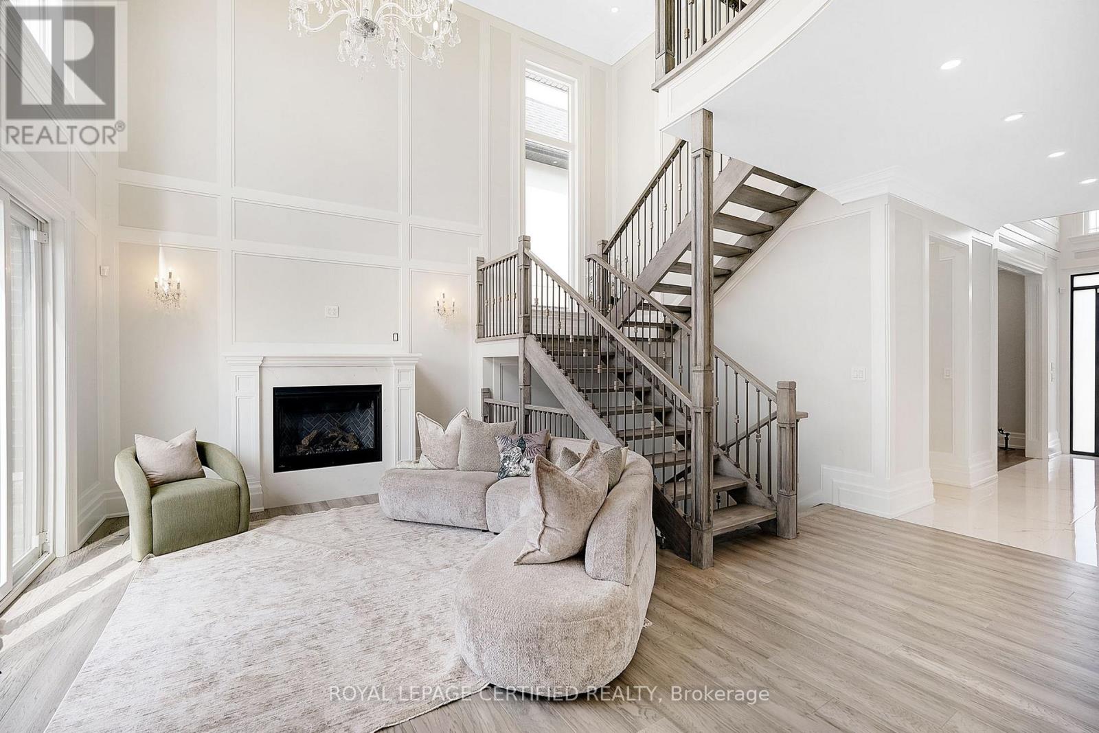 350 Weighton Drive, Oakville, Ontario  L6K 2R4 - Photo 12 - W12973732