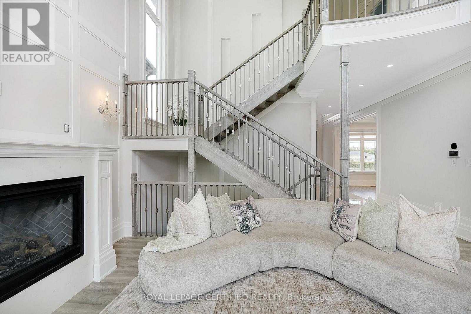 350 Weighton Drive, Oakville, Ontario  L6K 2R4 - Photo 14 - W12973732