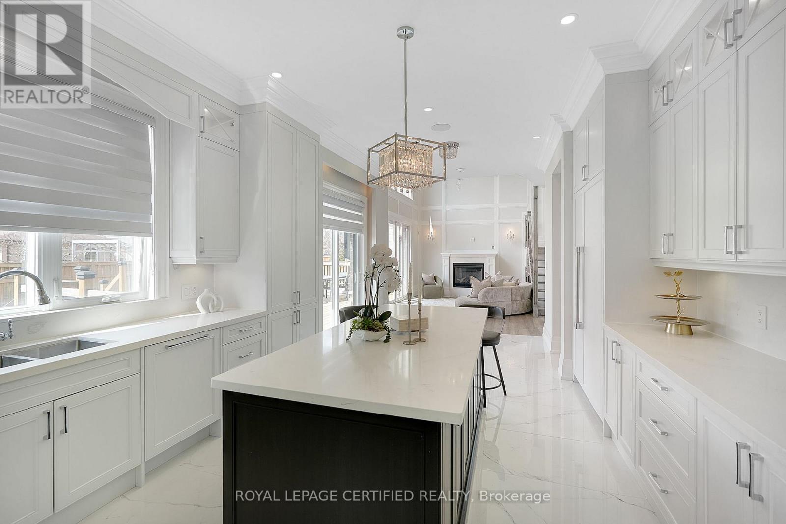 350 Weighton Drive, Oakville, Ontario  L6K 2R4 - Photo 19 - W12973732