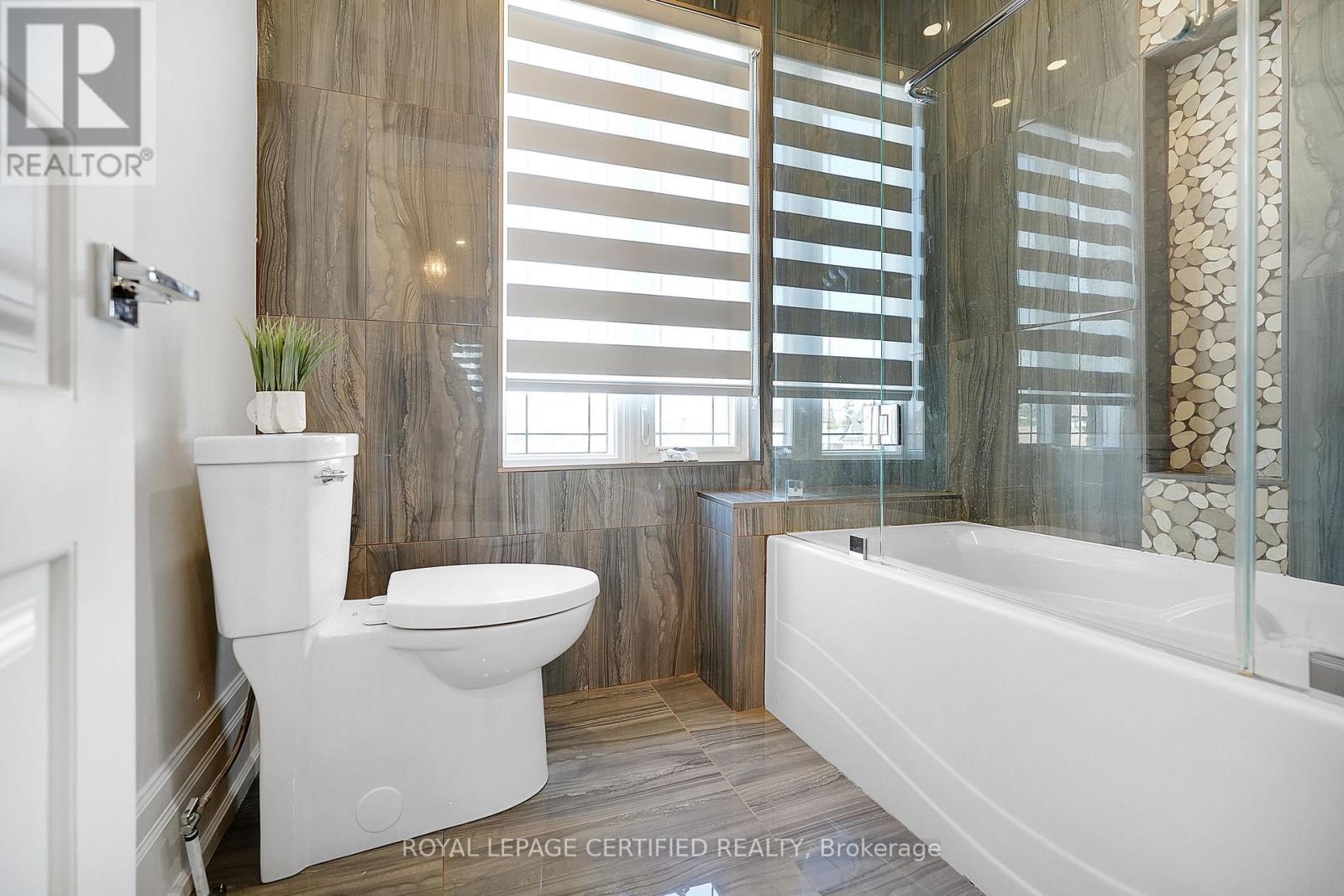 350 Weighton Drive, Oakville, Ontario  L6K 2R4 - Photo 30 - W12973732