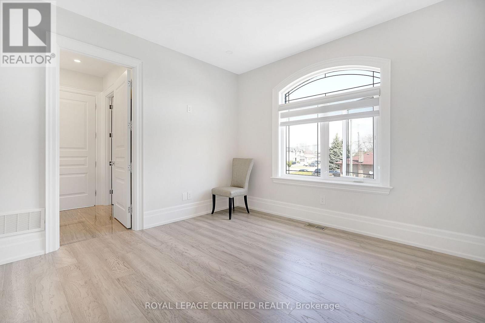 350 Weighton Drive, Oakville, Ontario  L6K 2R4 - Photo 32 - W12973732