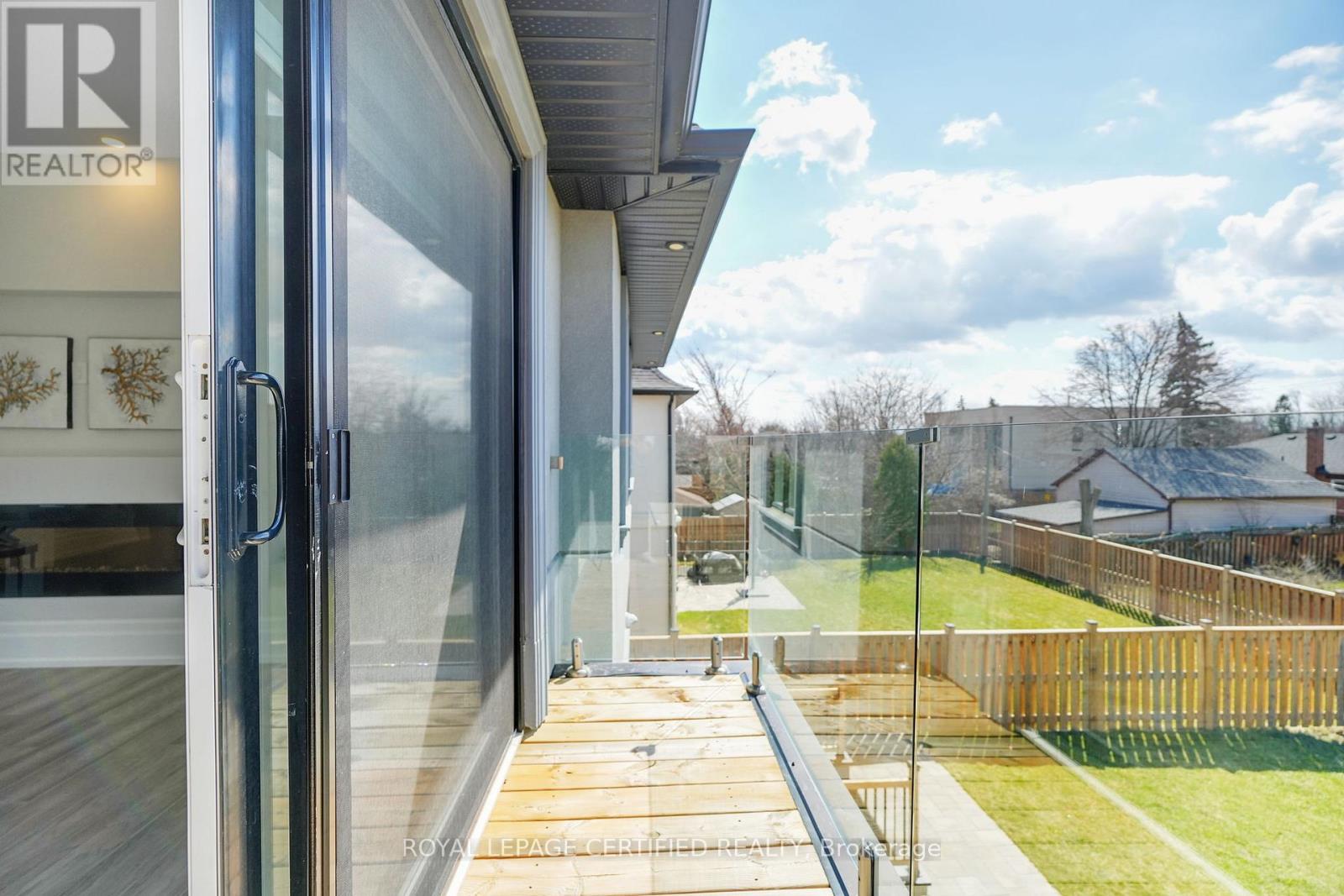 350 Weighton Drive, Oakville, Ontario  L6K 2R4 - Photo 39 - W12973732