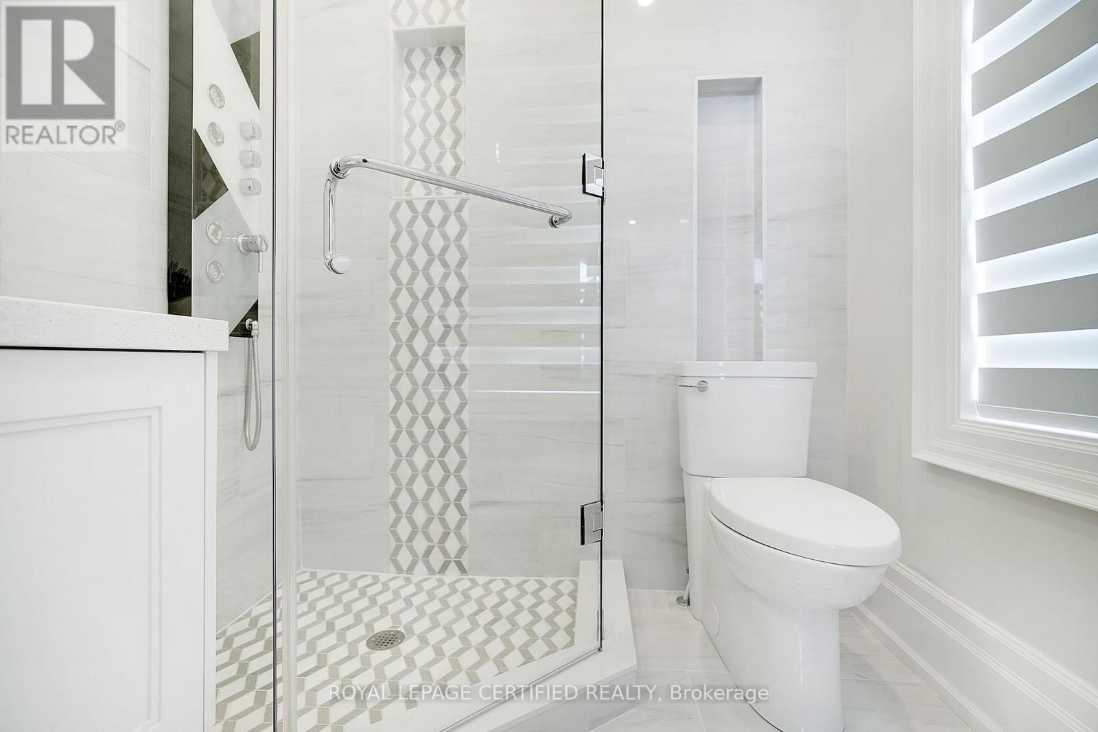 350 Weighton Drive, Oakville, Ontario  L6K 2R4 - Photo 42 - W12973732