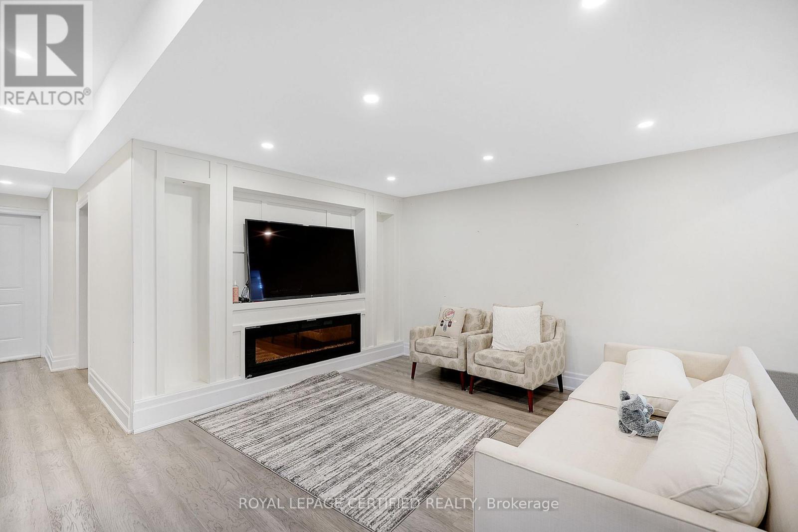 350 Weighton Drive, Oakville, Ontario  L6K 2R4 - Photo 46 - W12973732