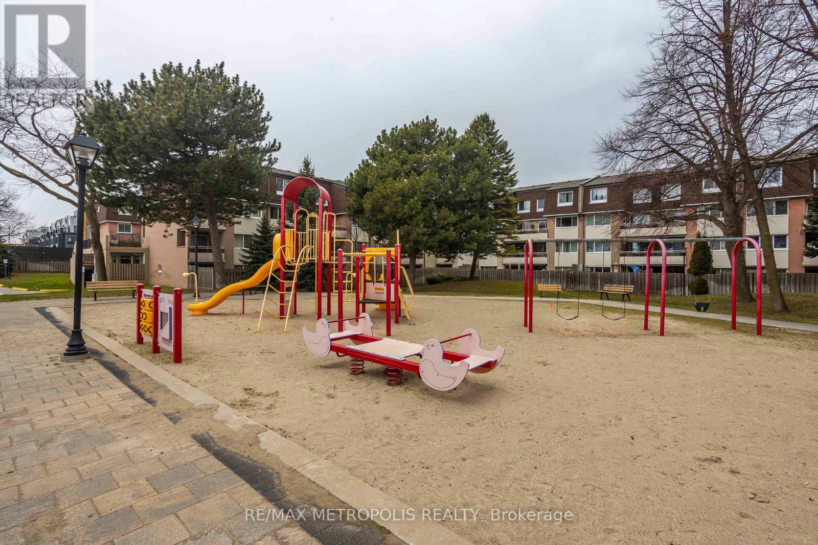 189 - 2170 Bromsgrove Road, Mississauga, Ontario  L5J 4J2 - Photo 28 - W12973792