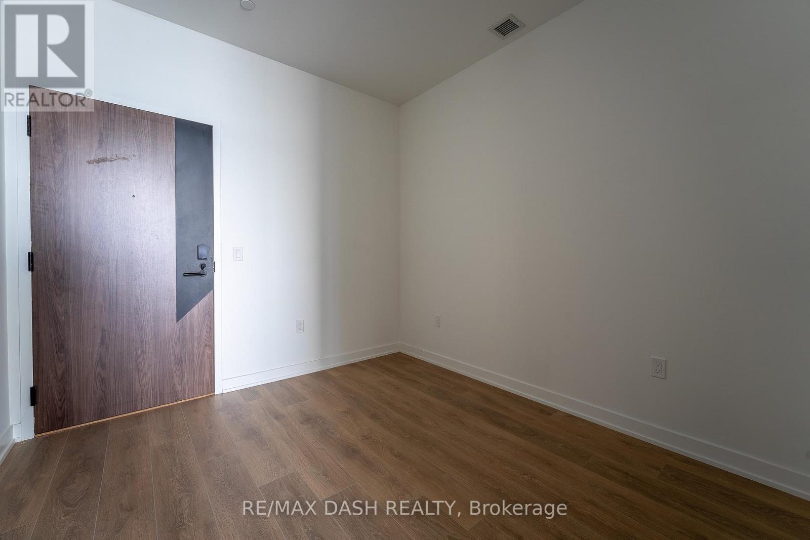 903 - 1037 The Queensway Avenue, Toronto, Ontario  M8Z 0H5 - Photo 8 - W12973830