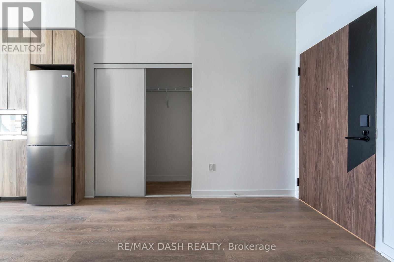 903 - 1037 The Queensway Avenue, Toronto, Ontario  M8Z 0H5 - Photo 9 - W12973830