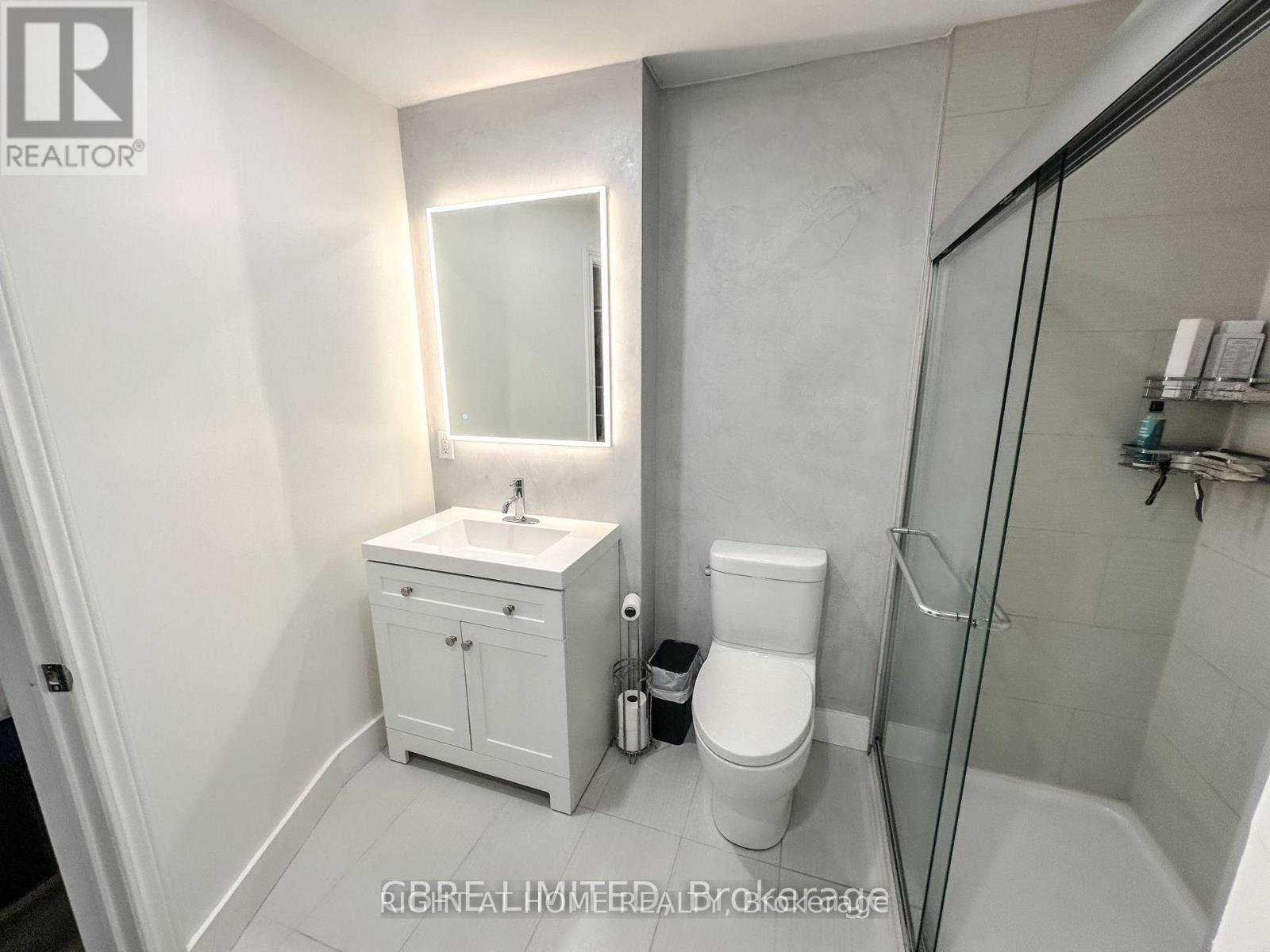 402 - 100 Bronte Road, Oakville, Ontario  L6L 6L5 - Photo 13 - W12973838