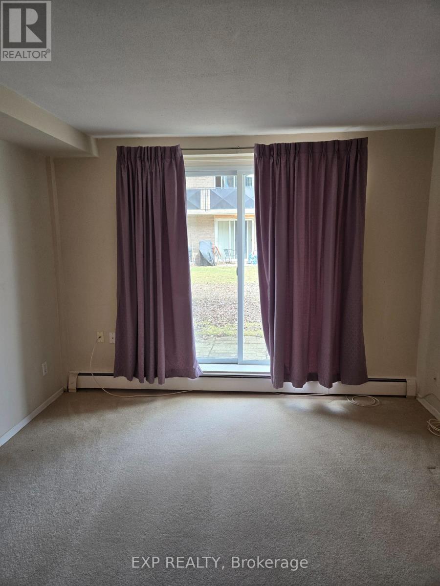 1 - 633 Barber Avenue N, North Perth, Ontario  N4W 1S4 - Photo 3 - X12973728