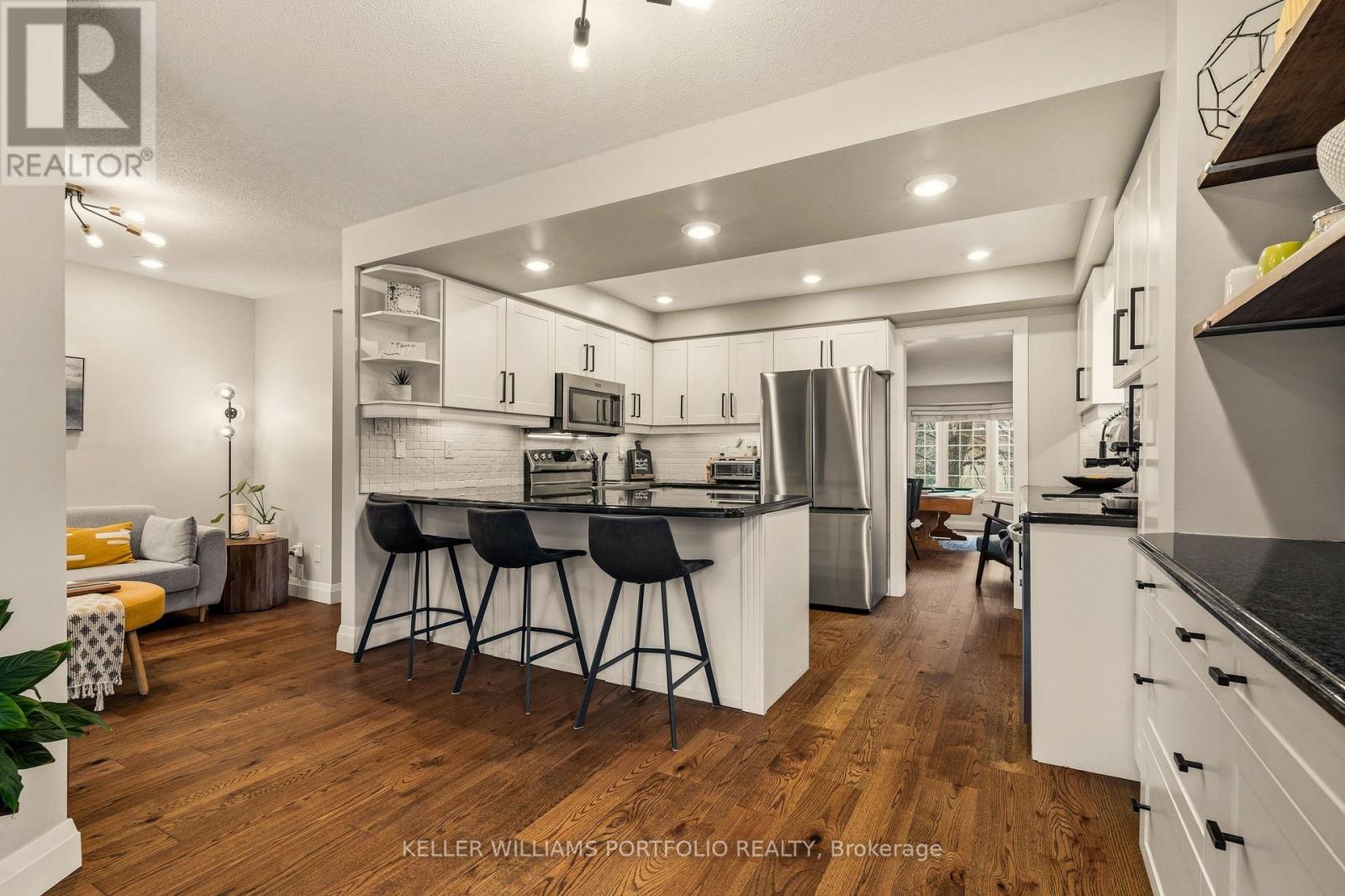 50 Edgewater Drive, Hamilton, Ontario  L8E 4Z3 - Photo 12 - X12973744