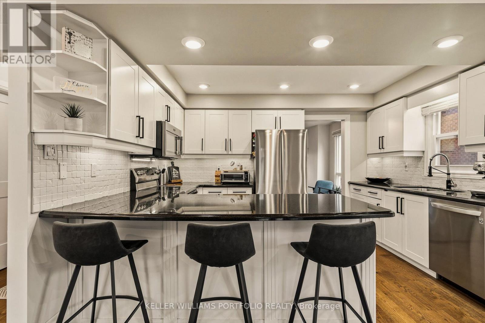 50 Edgewater Drive, Hamilton, Ontario  L8E 4Z3 - Photo 14 - X12973744