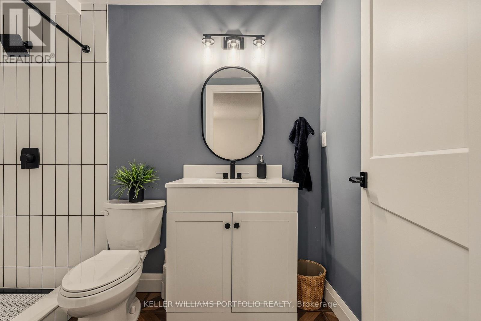 50 Edgewater Drive, Hamilton, Ontario  L8E 4Z3 - Photo 23 - X12973744